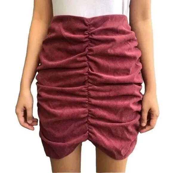 Dresses & Skirts - Burgundy Corduroy Velvet Ruched Skirt Size Medium